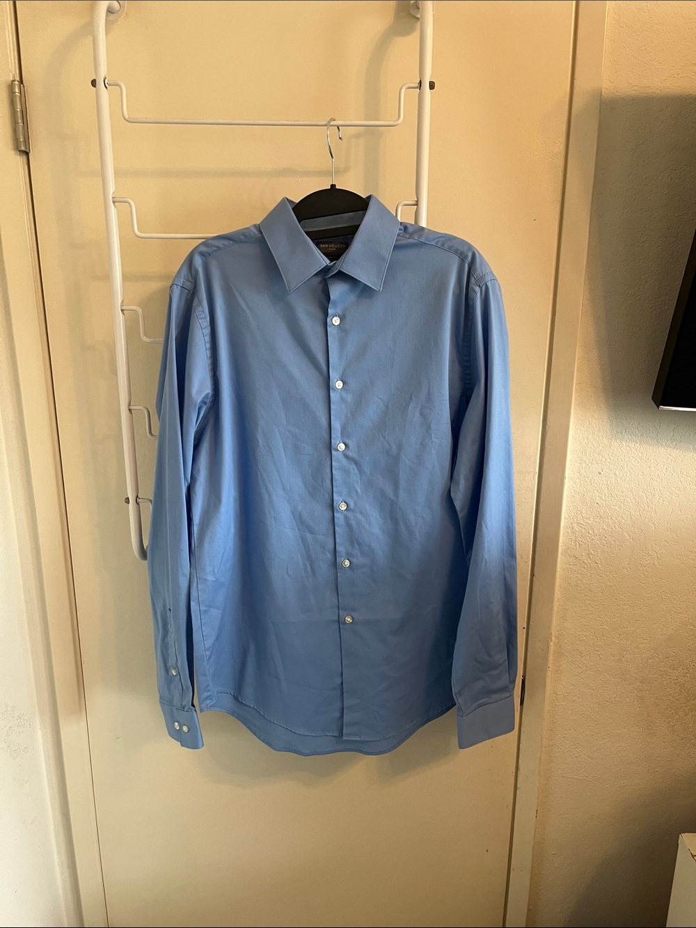 Van Heusen Light Blue Men's Dress Shirt - Classic Collar
